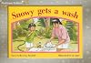 Snowy Gets a Wash