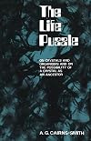 The life puzzle: on crystals and organisms and on the possibility of a crystal as an ancestor