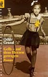 Gelb, auf dem Herzen getragen